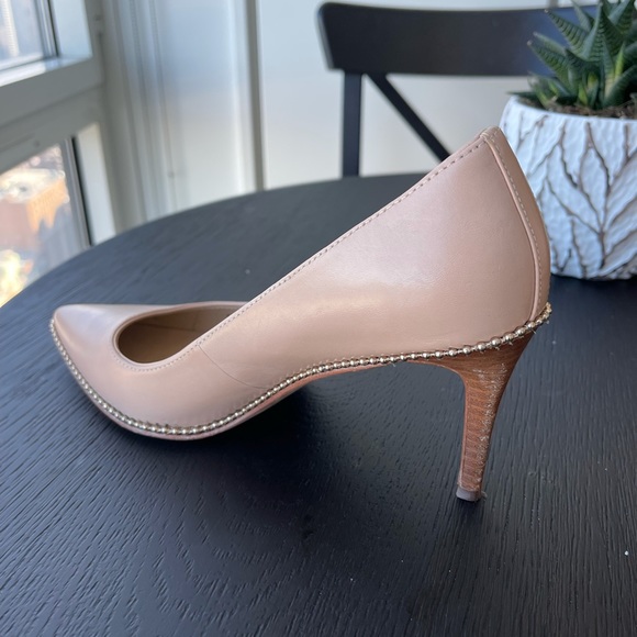 Coach BeadChain Size 8 GUC 3 1/2” Pumps Does Not Have Original Box - Picture 5 of 10